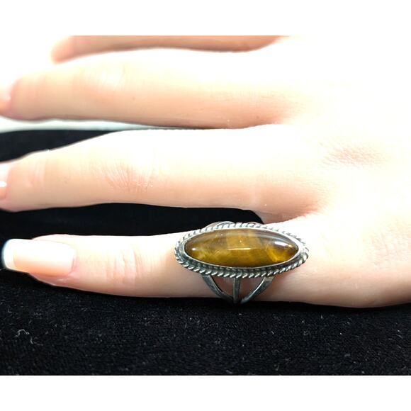 Vintage Sterling Silver Tiger's Eye Long Oval Native American Ring Size 4 - Picture 10 of 10